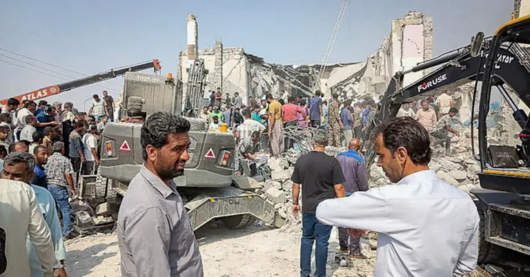 হামলায় ক্ষতিগ্রস্ত ইরানের বালিকা বিদ্যালয়